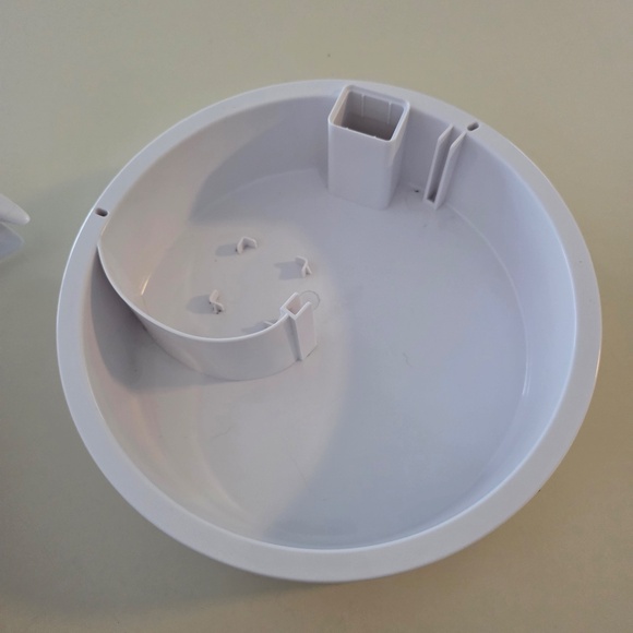 Harmony Waterslide Classic Pet Fountain - Opened box - Picture 8 of 9